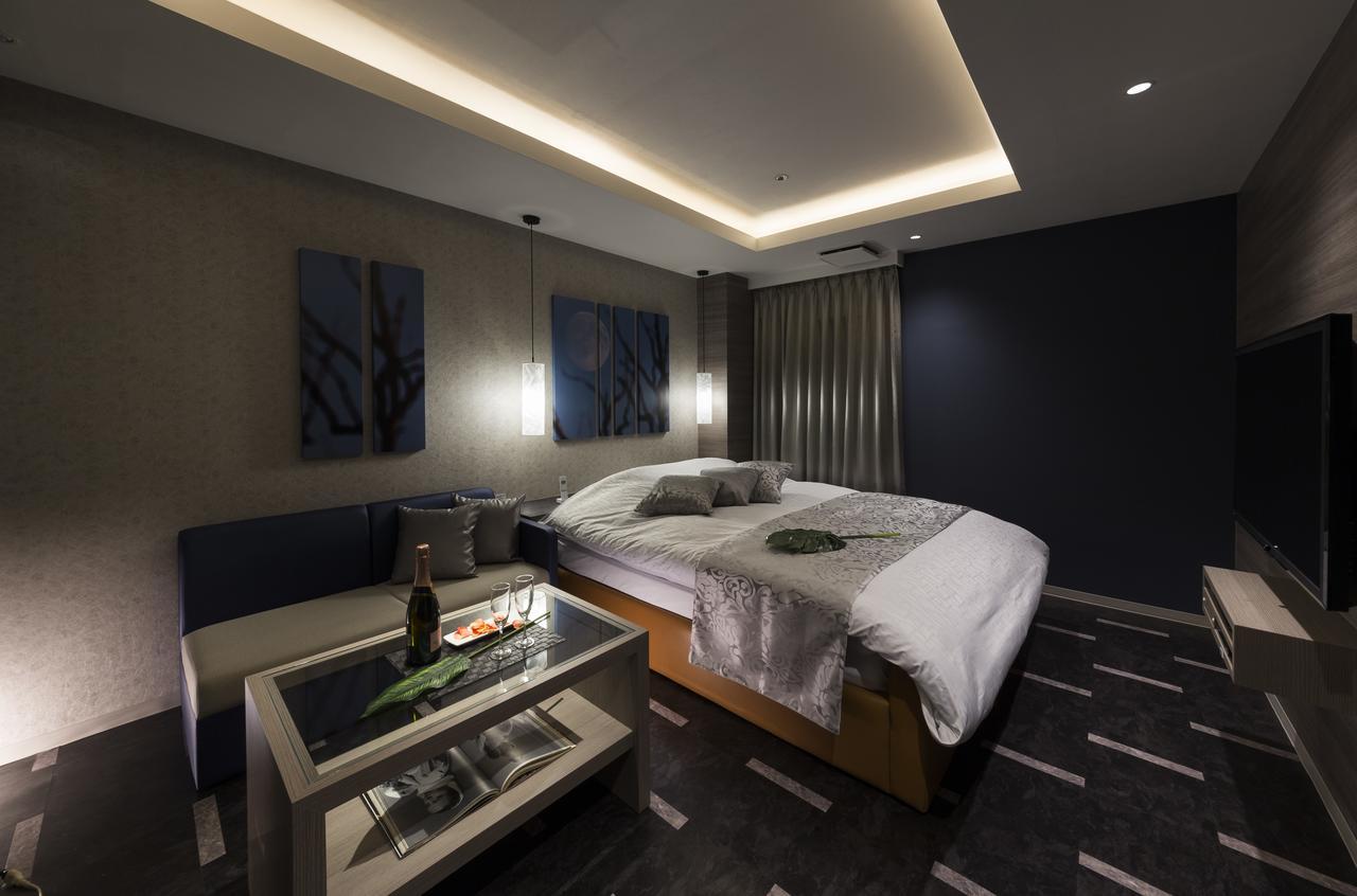 Toyokawa Hotel Plant Garden Resort (Adults Only) מראה חיצוני תמונה