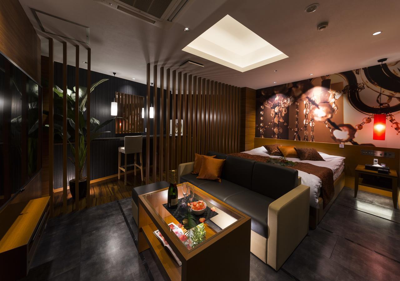 Toyokawa Hotel Plant Garden Resort (Adults Only) מראה חיצוני תמונה