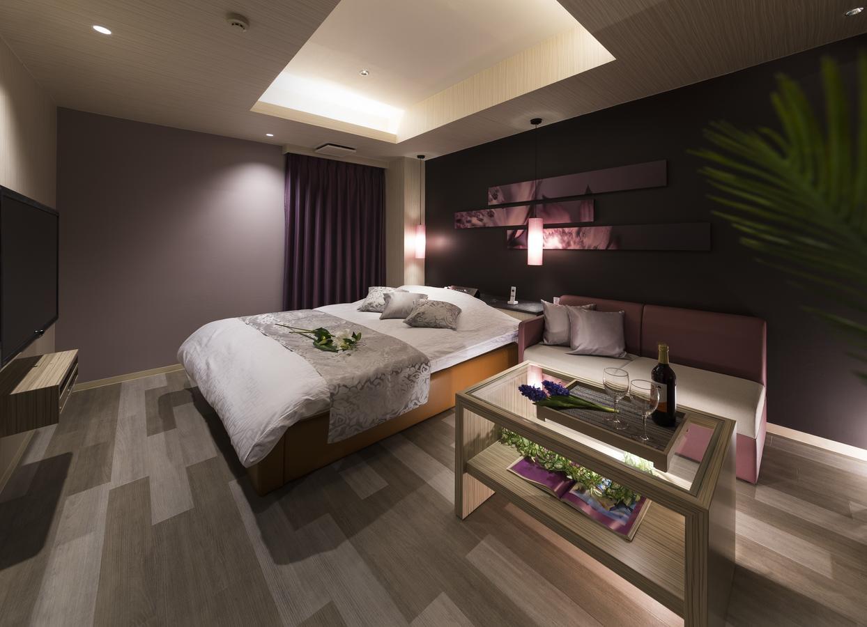 Toyokawa Hotel Plant Garden Resort (Adults Only) מראה חיצוני תמונה