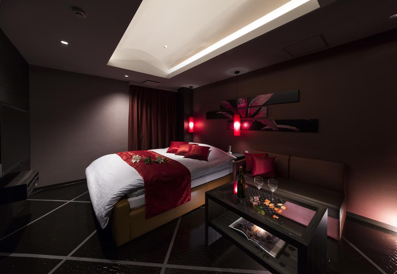 Toyokawa Hotel Plant Garden Resort (Adults Only) מראה חיצוני תמונה