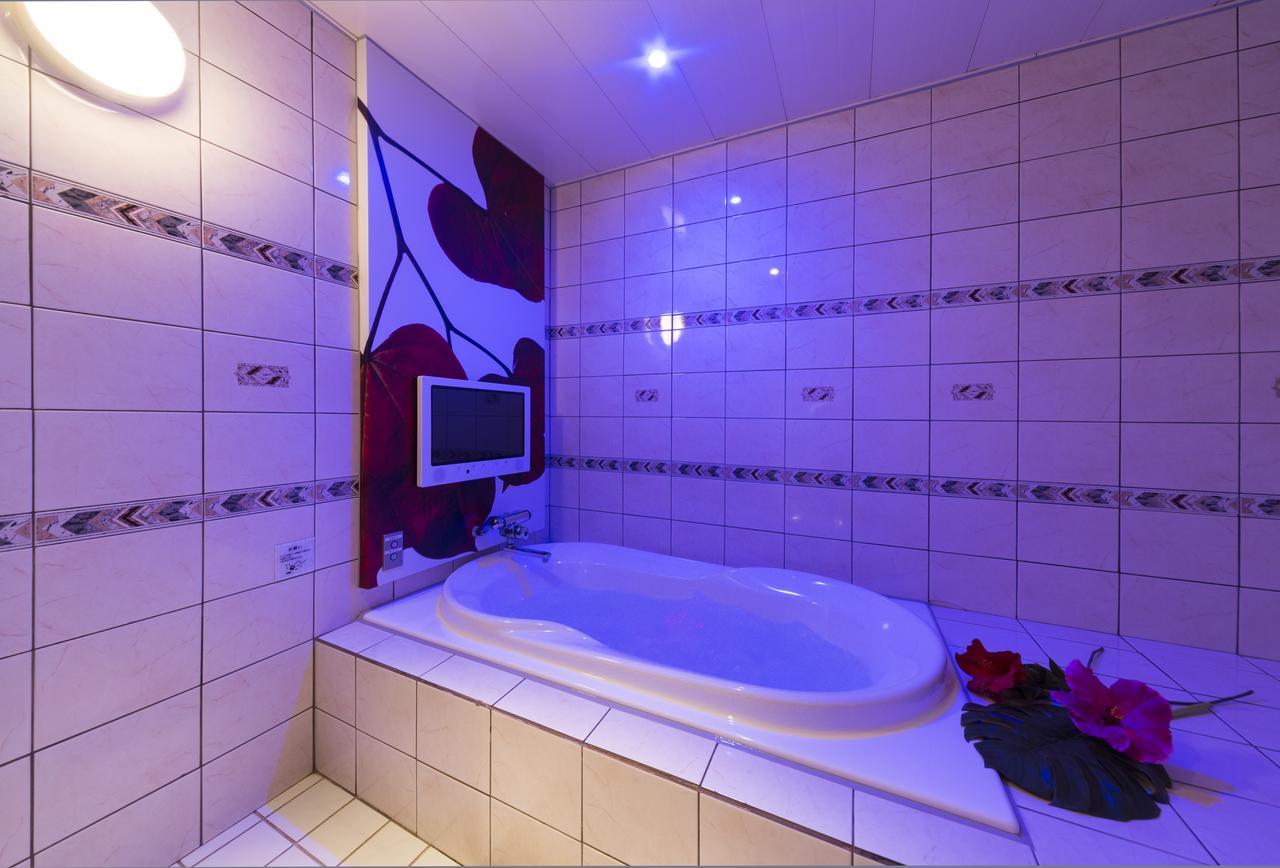 Toyokawa Hotel Plant Garden Resort (Adults Only) מראה חיצוני תמונה