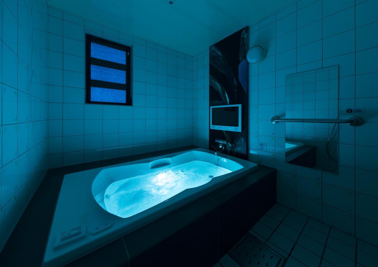 Toyokawa Hotel Plant Garden Resort (Adults Only) מראה חיצוני תמונה