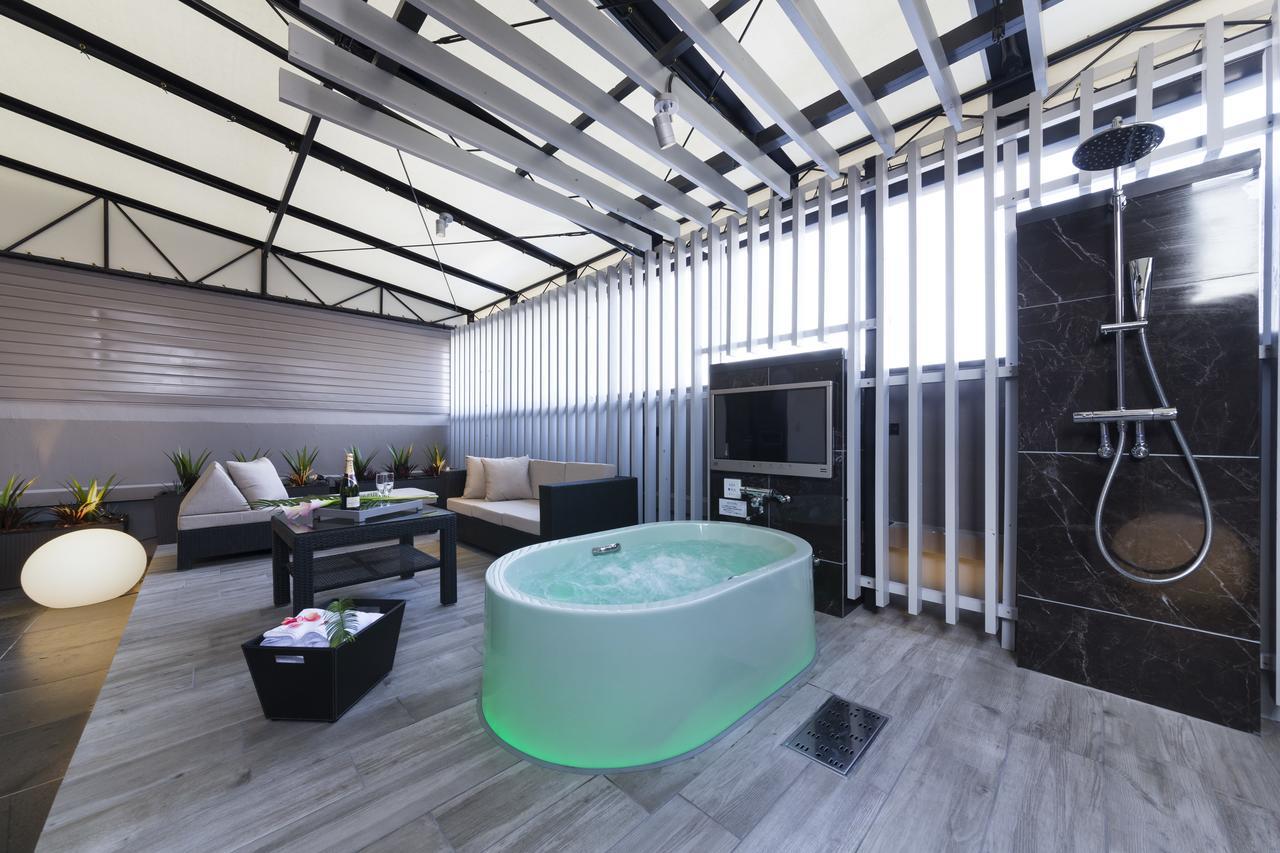 Toyokawa Hotel Plant Garden Resort (Adults Only) מראה חיצוני תמונה